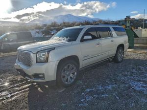GMC Yukon DENALI 6.2L 8 2015