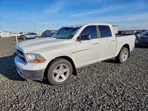 Dodge RAM 5.7L 8 2011