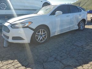 Ford Fusion SE 2.5L 4 2014