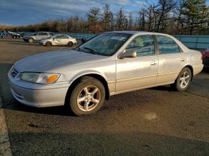 Toyota Camry CE 2.2L 4 2001