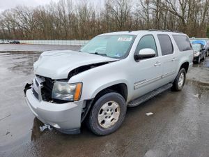 Chevrolet Suburban K1500 LT 5.3L 8 2011