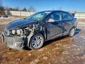 Chevrolet Aveo (Sonic) LT 1.8L 4 2012