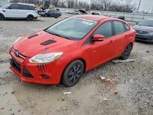 Ford Focus SE 2.0L 4 2013