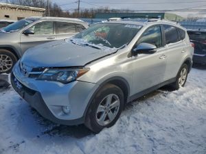 Toyota Rav4 XLE 2.5L 4 2013