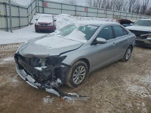 Toyota Camry LE 2.5L 4 2015
