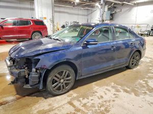 Volkswagen Jetta BASE 2.0L 4 2014