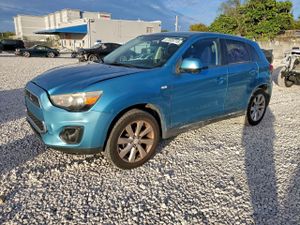 Mitsubishi Outlander ES 2.0L 4 2013