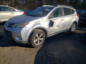 Toyota Rav4 XLE 2.5L 4 2014