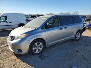 Toyota Sienna 3.5L 6 2013