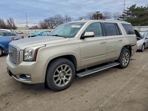 GMC Yukon DENALI 6.2L 8 2015