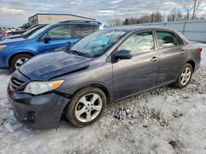 Toyota Corolla BASE 1.8L 4 2013