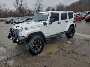 Jeep Wrangler SAHARA 3.6L 6 2015