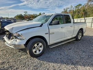 RAM 1500 SLT 5.7L 8 2015
