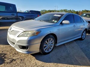 Toyota Camry BASE 2.5L 4 2010