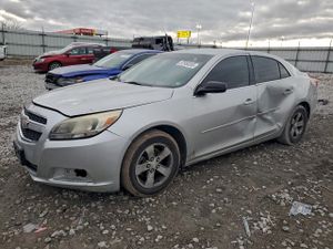 Chevrolet Malibu LS 2.5L 4 2013