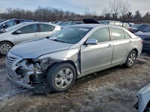 Toyota Camry BASE 2.4L 4 2009