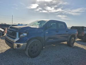 Toyota Tundra CREWMAX SR5 5.7L 8 2014