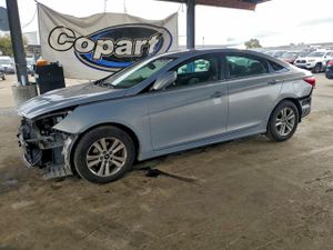 Hyundai Sonata GLS 2.4L 4 2013