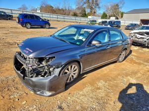 Toyota Avalon BASE 3.5L 6 2012