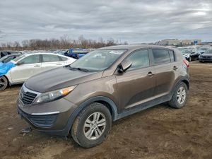 Kia Sportage LX 2.4L 4 2011