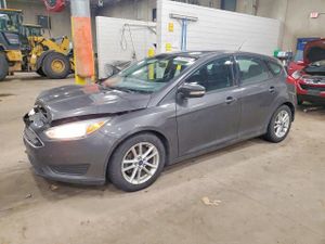 Ford Focus SE 2.0L 4 2015