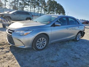 Toyota Camry LE 2.5L 4 2015