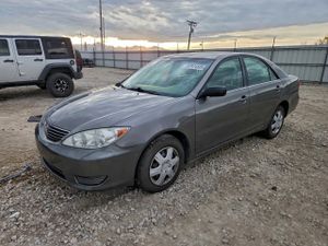 Toyota Camry LE 2.4L 4 2005