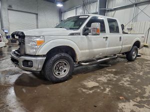 Ford F-350 SUPER DUTY 6.2L 8 2013
