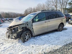 Toyota Sienna LE 3.3L 6 2004