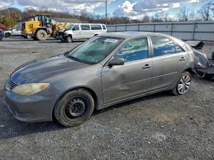 Toyota Camry LE 2.4L 4 2006