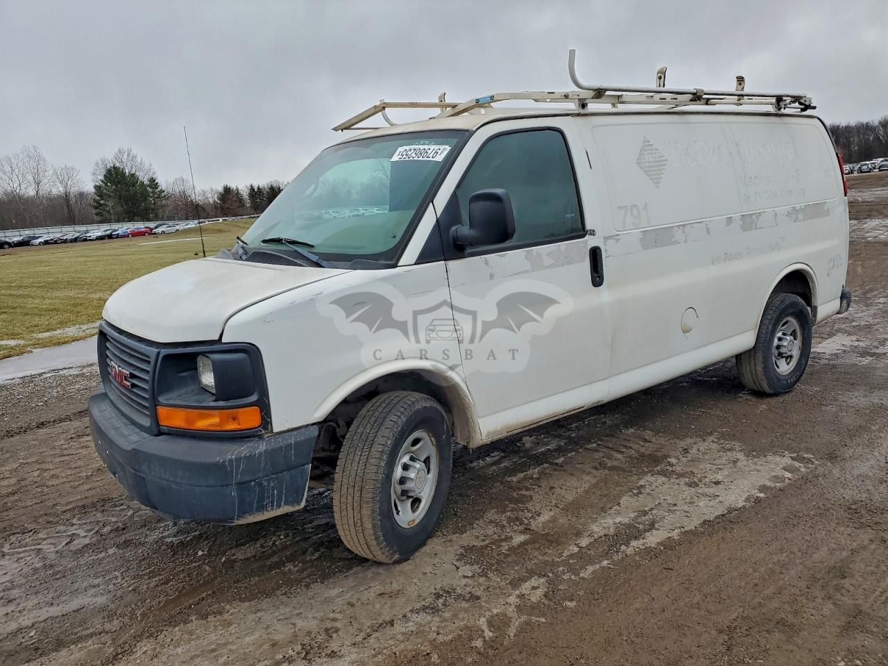 GMC Savana G3500 6.0L 8 2013