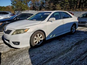 Toyota Camry BASE 2.5L 4 2011