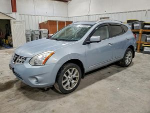 Nissan Rogue S 2.5L 4 2012