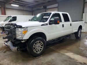 Ford F-350 SUPER DUTY 6.2L 8 2015