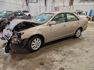 Toyota Camry LE 2.4L 4 2004