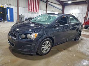 Chevrolet Aveo (Sonic) LT 1.8L 4 2014