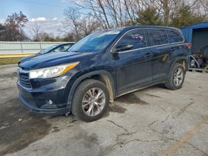 Toyota Highlander LE 3.5L 6 2014