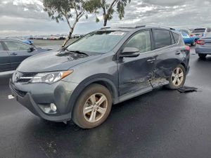 Toyota Rav4 XLE 2.5L 4 2014