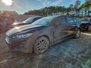 Ford Fusion SE 2.5L 4 2014