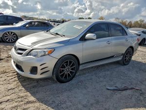 Toyota Corolla BASE 1.8L 4 2011