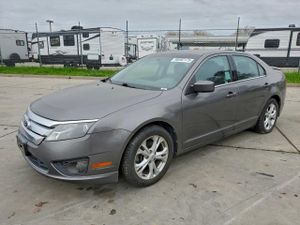 Ford Fusion SE 2.5L 4 2012