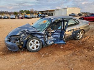 Ford Taurus SE 3.0L 6 2001