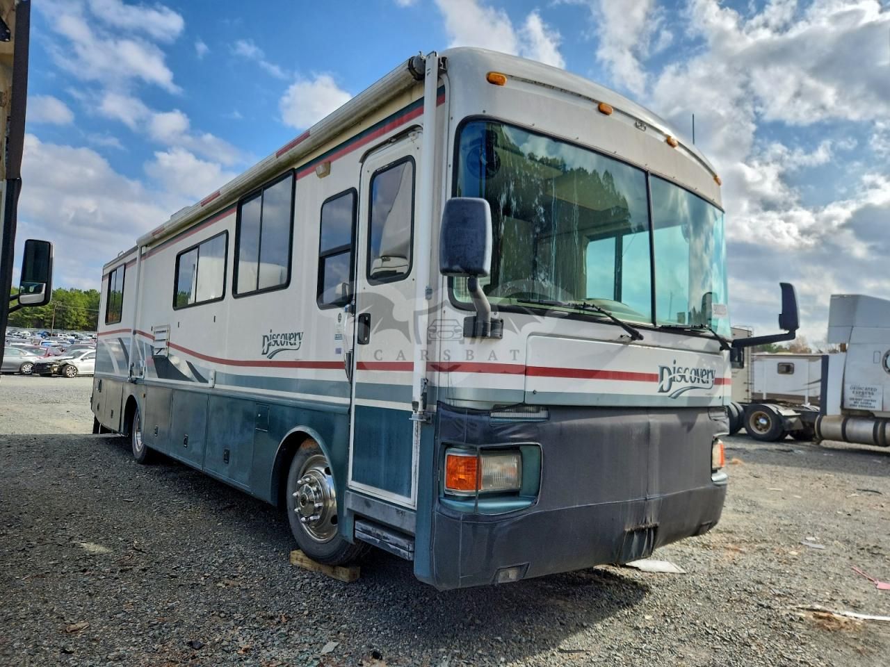 Freightliner X-line X LINE MOTOR HOME 6 1998
