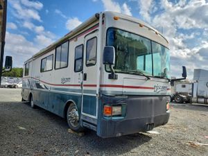 Freightliner X-line X LINE MOTOR HOME 6 1998