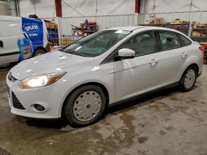 Ford Focus SE 2.0L 4 2014
