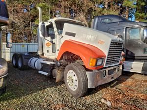 Mack 600 CHU600 12.7L 6 2014