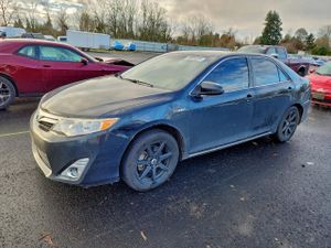 Toyota Camry HYBRID 2.5L 4 2012