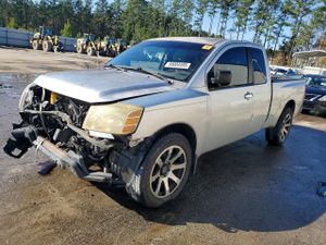 Nissan Titan XE 5.6L 8 2007