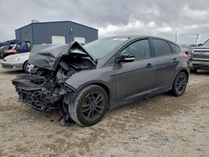 Ford Focus SE 2.0L 4 2015