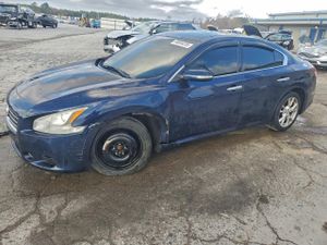 Nissan Maxima S 3.5L 6 2010